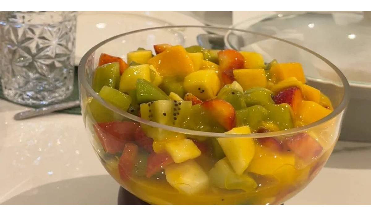 طريقة تحضير سلطة الفواكه بخطوات سهلة وبسيطة